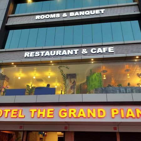 Hotel The Grand Piano - Best Business Hotel In Patan Bagian luar foto