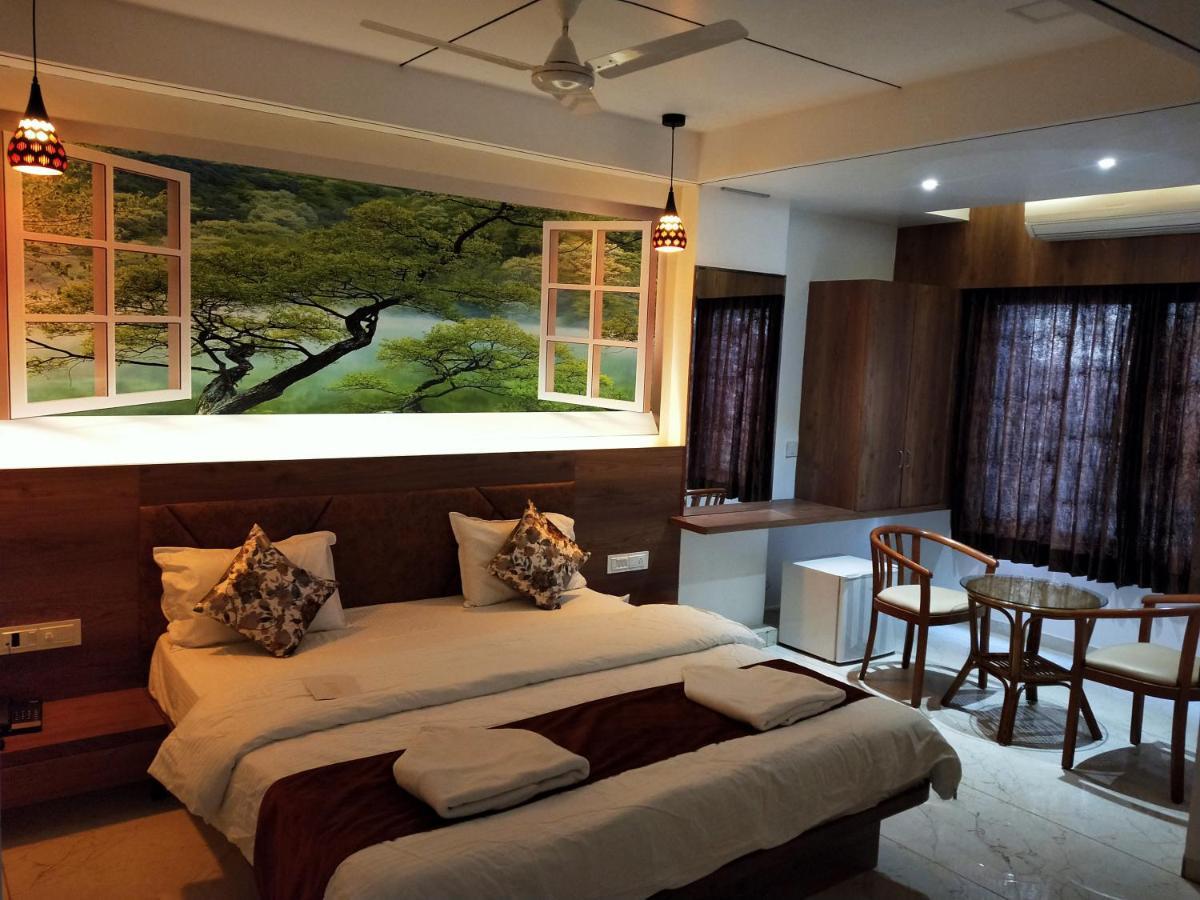Hotel The Grand Piano - Best Business Hotel In Patan Bagian luar foto