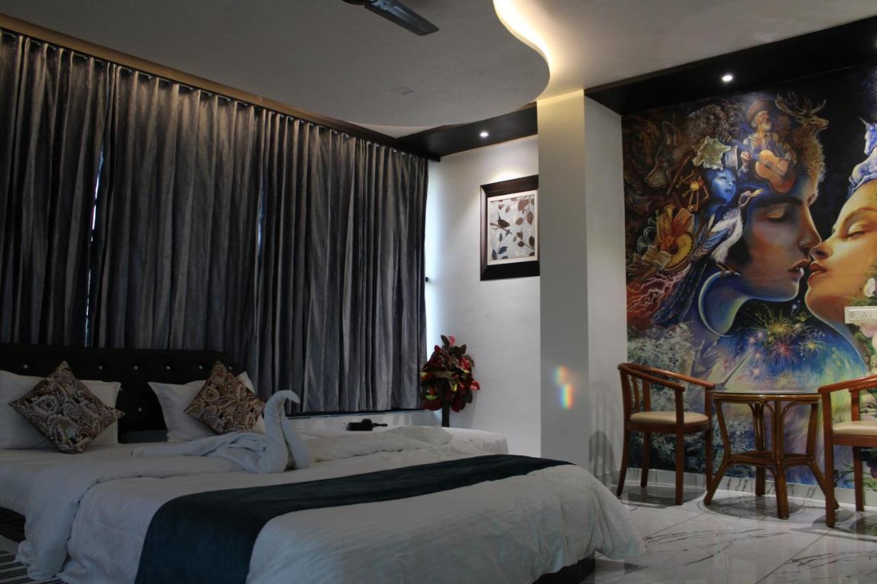 Hotel The Grand Piano - Best Business Hotel In Patan Bagian luar foto