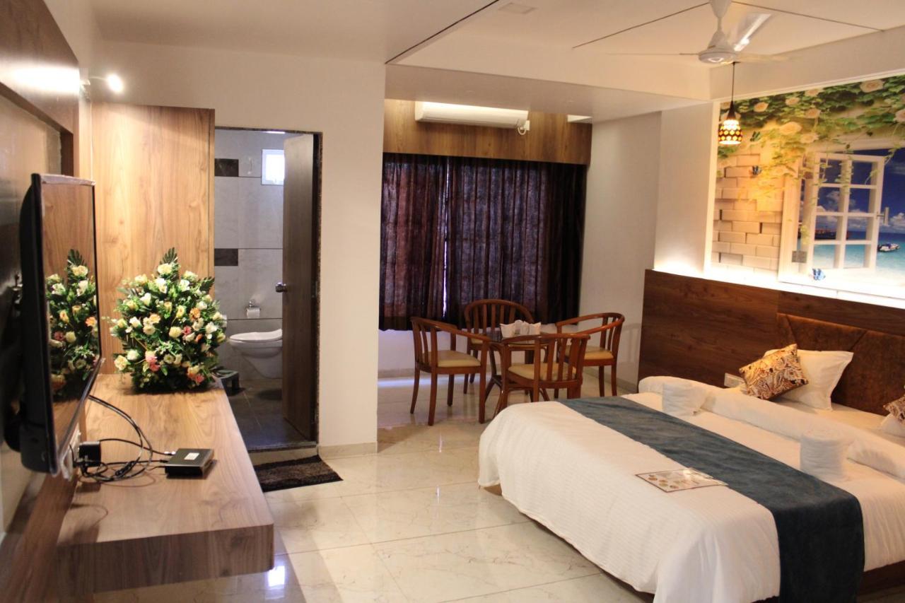 Hotel The Grand Piano - Best Business Hotel In Patan Bagian luar foto