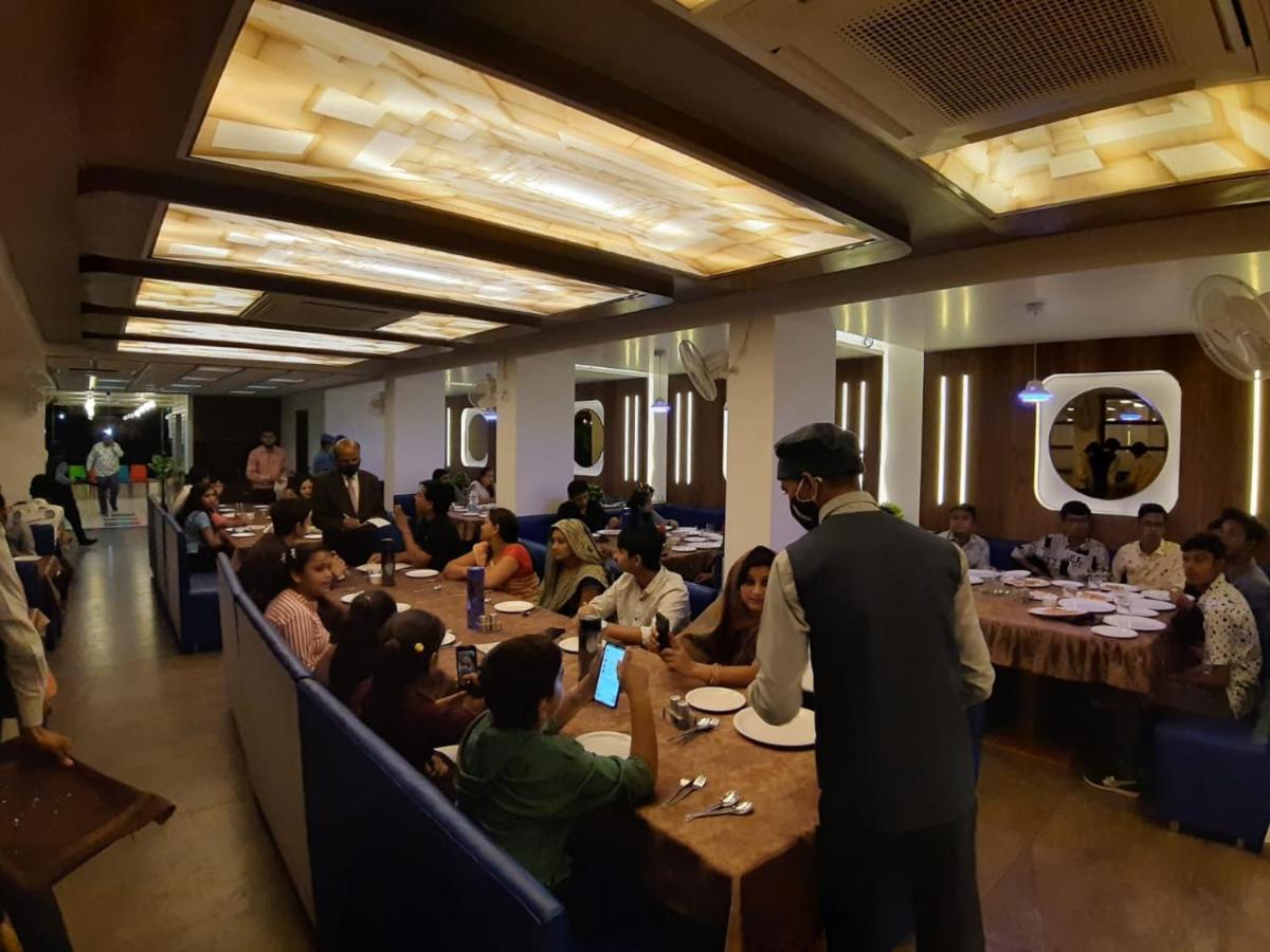 Hotel The Grand Piano - Best Business Hotel In Patan Bagian luar foto