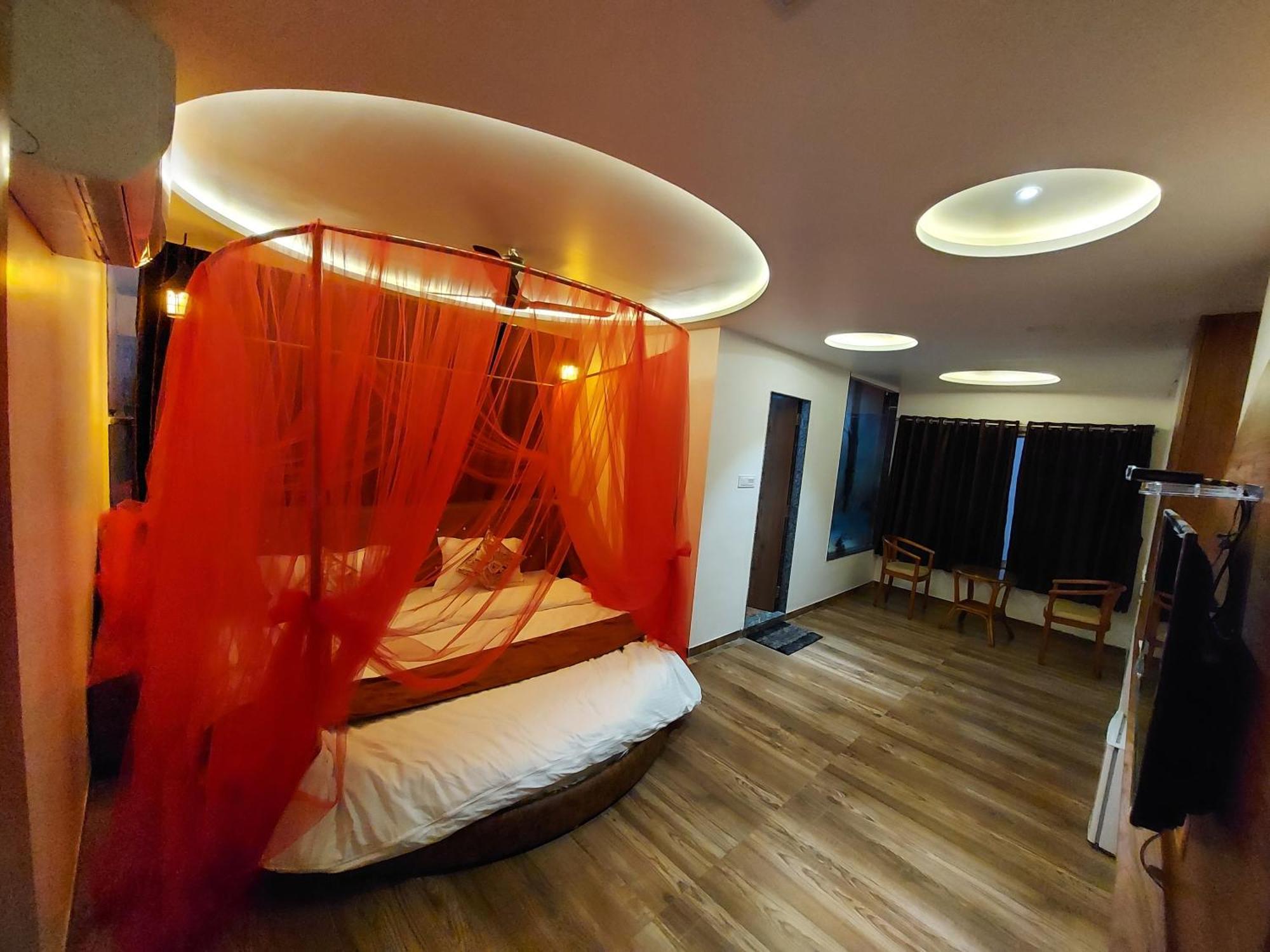 Hotel The Grand Piano - Best Business Hotel In Patan Bagian luar foto